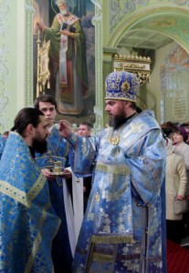 Всенощное бдение в храме в честь Покрова Пресвятой Богородицы г. Саратова