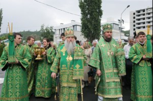 Божественная литургия в храме Сошествия Святого Духа г. Саратова