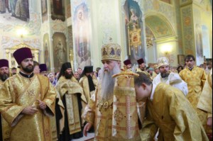 Встреча святых мощей святого равноапостольного князя Владимира и Всенощное бдение в храме в честь Покрова Пресвятой Богородицы г.Саратова