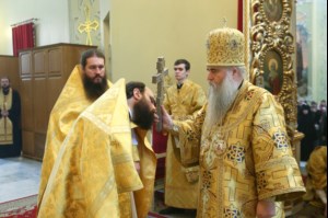 Божественная литургия в храме в честь Покрова Пресвятой Богородицы г. Саратова