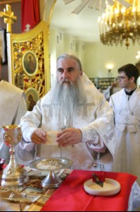 Божественная литургия и панихида на Архиерейском подворье – храме во имя преподобного Серафима Саровского г.Саратова