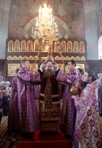 Божественная литургия в Крестовоздвиженском храме г. Хвалынска