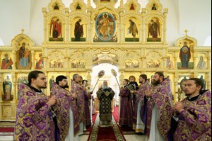 Божественная литургия в храме в честь Рождества Христова г.Саратова
