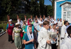 Божественная литургия в храме Преображения Господня Покровского женского монастыря г. Балашова