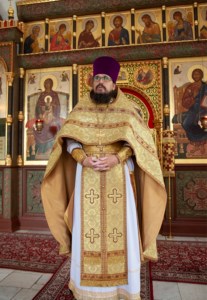 Божественная литургия на Архиерейском подворье — храме в честь иконы Божией Матери «Утоли моя печали» г.Саратова