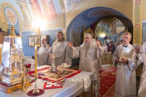 Митрополит Лонгин совершил чин Великого освящения воды