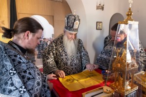 Литургия Преждеосвященных Даров в храме во имя преподобного Сергия Радонежского г.Саратова