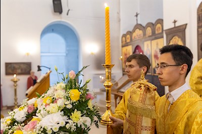 Всенощное бдение в храме во имя святых первоверховных апостолов Петра и Павла г. Саратова