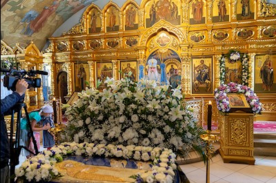 Божественная литургия в Свято-Троицком кафедральном соборе г. Саратова
