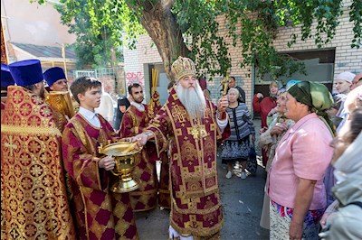 Божественная литургия в храме во имя пророка Божия Илии на Ильинской площади г. Саратова