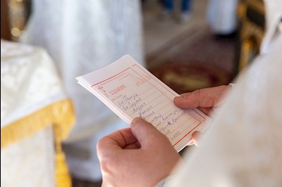 Божественная литургия в Вознесенско-Пантелеимоновском храме с. Усть-Курдюм Саратовского района