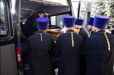 Завершилось пребывание саратовских святителей в крестовом храме епархиального управления
