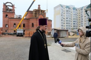 Божественная литургия в храме во имя преподобного Сергия Радонежского поселок Юбилейный г.Саратова