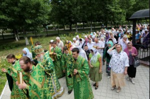 Божественная литургия в храме во имя святителя Луки (Войно-Ясенецкого) города Саратова