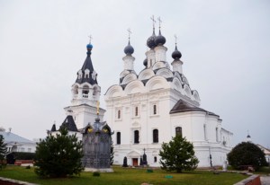 Воспитанники Саратовской православной духовной семинарии совершили паломничество по святым местам Золотого кольца