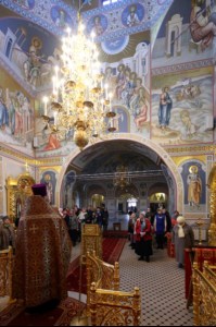 Божественная литургия в Свято-Троицком кафедральном соборе г. Саратова
