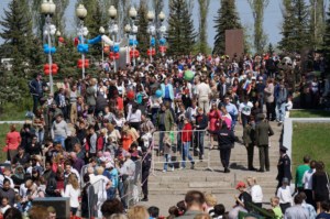 Митрополит Лонгин принял участие в торжественных мероприятиях в парке Победы на Соколовой горе