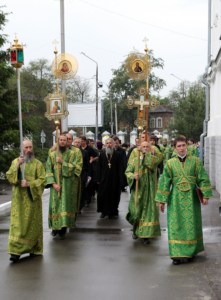 Божественная литургия в храме Сошествия Святого Духа г. Саратова
