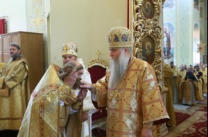 Божественная литургия и молебен у мощей святого равноапостольного князя Владимира в Покровском храме г.Саратова