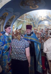 Всенощное бдение с чином Погребения Божией Матери в Свято-Троицком кафедральном соборе г. Саратова
