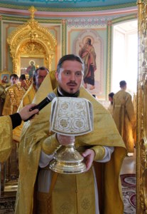 Божественная Литургия в храме во имя святой великомученицы Параскевы Пятницы села Малиновка Аркадакского района