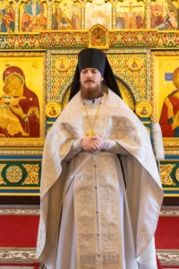 Божественная литургия в Свято-Никольском мужском монастыре г. Саратова