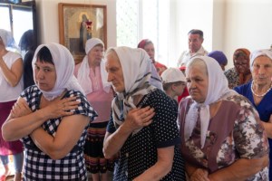 Божественная литургия в храме в честь Воскресения Христова с. Ивано-Языковка Аткарского района