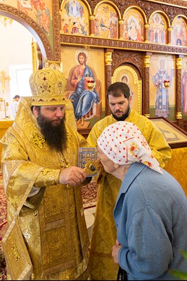 Епископ Манхэттенский Николай совершил Божественную литургию в храме святителя Николая Японского г. Саратова