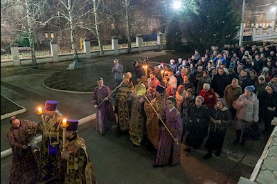 Всенощное бдение в храме в честь Сошествия Святого Духа г. Саратова