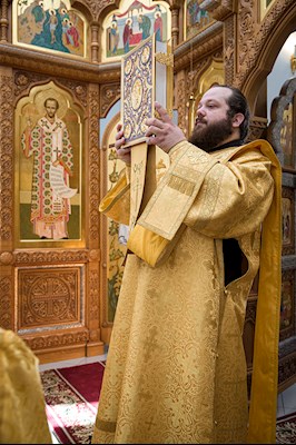 В саратовских храмах отметили День Крещения Руси
