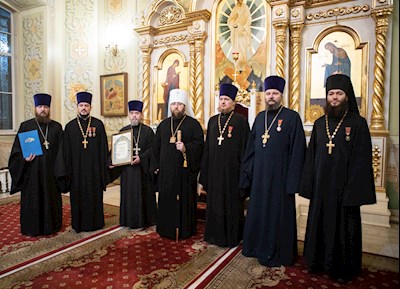 Митрополит Игнатий совершил Великую рождественскую вечерню