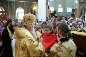 Божественная литургия в храме во имя Всех Святых, в земле Российской просиявших, г. Саратова