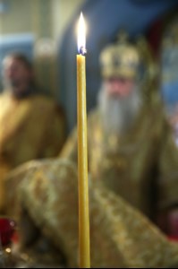 Митрополит Лонгин и Епископ Пахомий совершили Божественную литургию в Троицком соборе и молебен перед главной святыней Саратовской земли — образом Спаса Нерукотворного