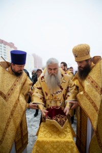 Великое освящение храма во имя святителя Спиридона Тримифунтского г. Саратова и первая Божественная литургия в новоосвященном храме