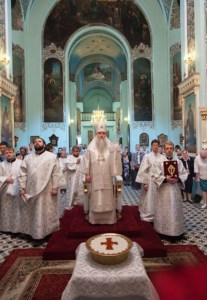 Божественная литургия в храме в честь Сошествия Святого Духа г. Саратова