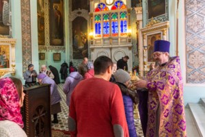 Литургия Преждеосвященных Даров в храме в честь Сошествия Святого Духа г. Саратова
