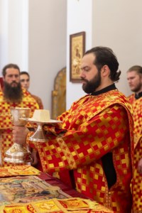 Божественная литургия в Свято-Алексиевском женском монастыре г. Саратова