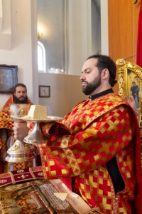 Божественная литургия в храме великомученика Георгия Победоносца г. Саратова