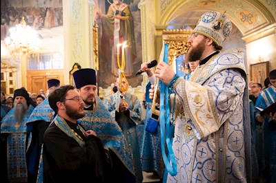 Митрополит Игнатий совершил всенощное бдение в Покровском соборе г. Саратова