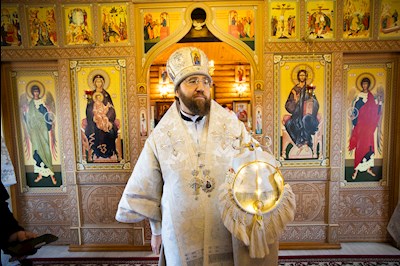 Митрополит Саратовский и Вольский Игнатий совершил Божественную литургию в храме Преображения Господня п. Соколовый