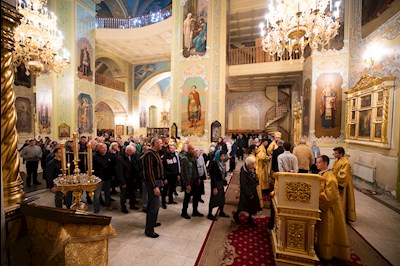 Митрополит Игнатий совершил всенощное бдение в Покровском соборе г. Саратова