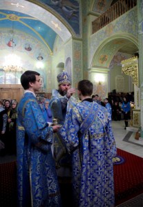 Всенощное бдение в храме в честь Покрова Пресвятой Богородицы г. Саратова
