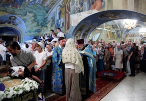 Всенощное бдение с чином Погребения Божией Матери в Свято-Троицком кафедральном соборе г. Саратова