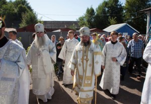 Божественная литургия в храме Преображения Господня Покровского женского монастыря г. Балашова