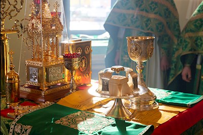 Божественная литургия в храме преподобного Сергия Радонежского г. Саратова