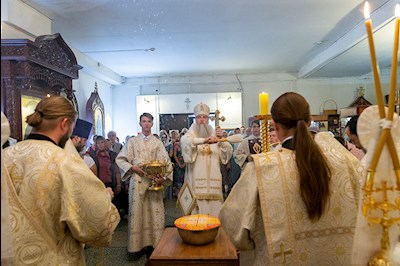 Божественная литургия в храме святителя Тихона Задонского г. Саратова