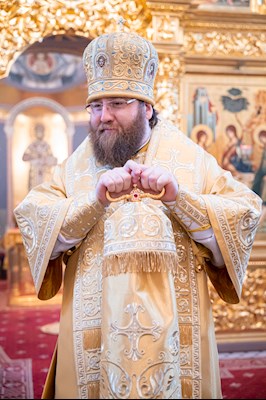 Митрополит Игнатий совершил Божественную литургию в Свято-Троицком кафедральном соборе г. Саратова