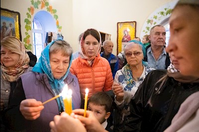 Митрополит Игнатий совершил Великое освящение храма святой блаженной Ксении Петербургской п. Красный Текстильщик и Божественную литургию в новоосвященном храме