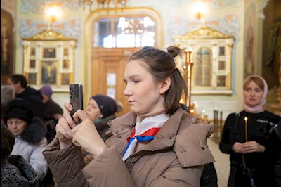 В Покровском соборе прошла торжественная встреча саратовских святителей