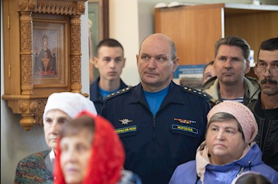 Митрополит Игнатий совершил Божественную литургию пасхальным чином в храме святого пророка Илии п. Сенной Вольского района